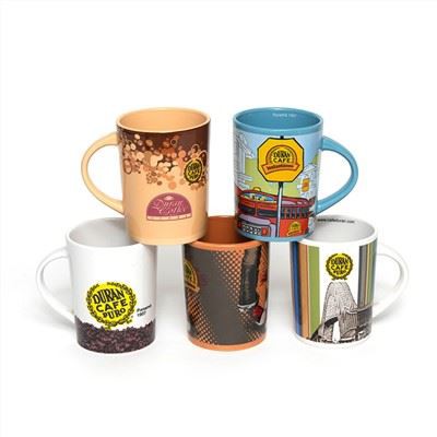 Tassa de cafè de ceràmica dissenyada