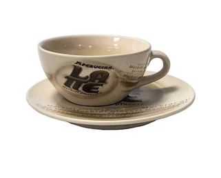 Set de tasses i plats de ceràmica estampats retro